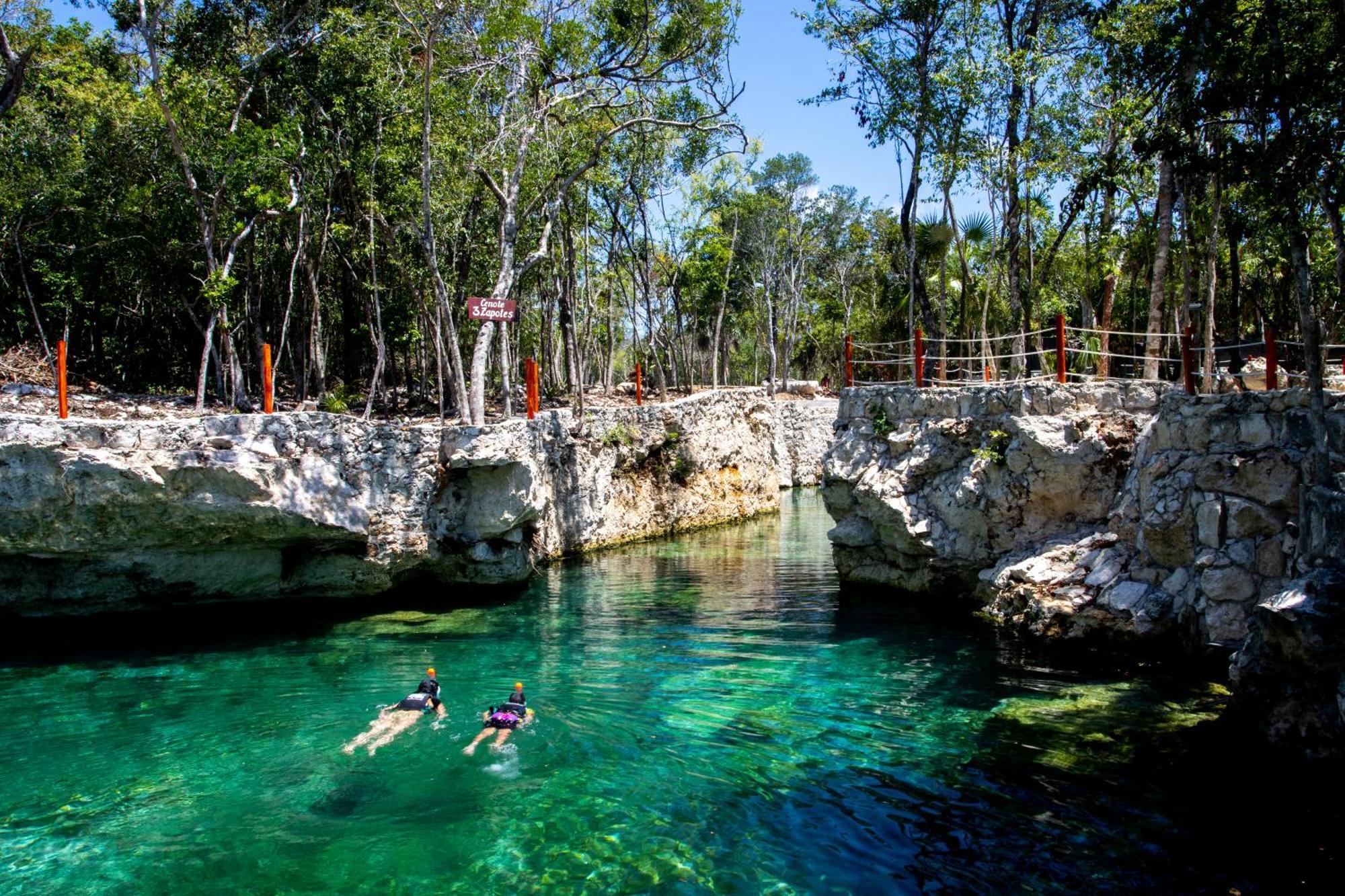 Hotel Casa Tortuga Tulum - Cenotes Park Inclusive 외부 사진 Cenote in Quintana Roo, Mexico